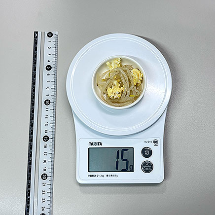 小鉢1杯分のもやしと卵のナムル