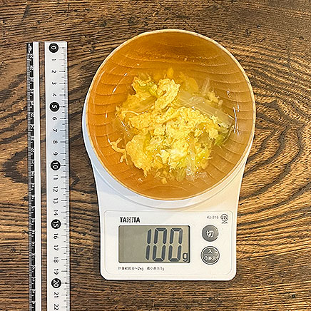 100g分の白菜と卵のスープ
