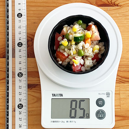 豆鉢1杯分の押し麦のサラダ