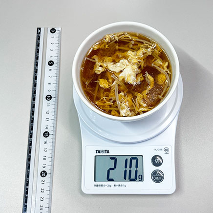 スープボウル1杯分のえのきの卵スープ