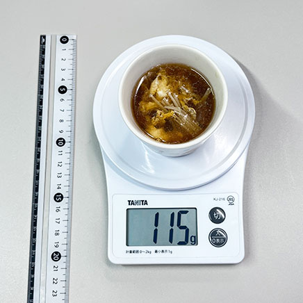 スープカップ1杯分のえのきの卵スープ