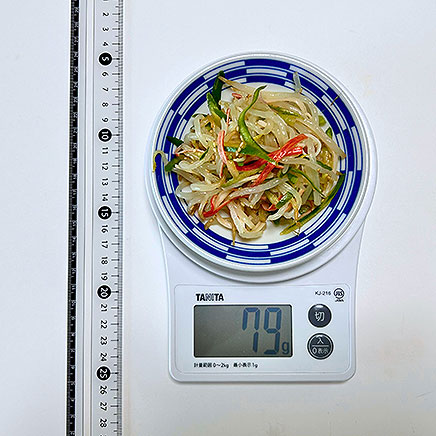 小皿1皿分のもやしとカニカマの和え物