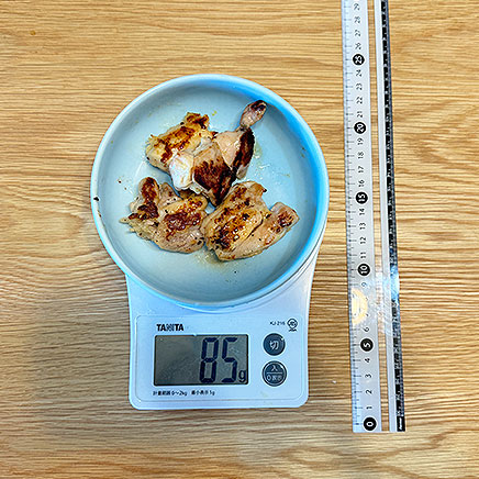 小皿1皿分の鶏肉の塩コショウ焼き