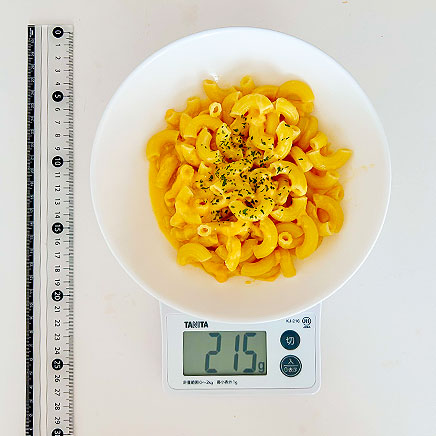 大皿1皿分のマカロニアンドチーズ