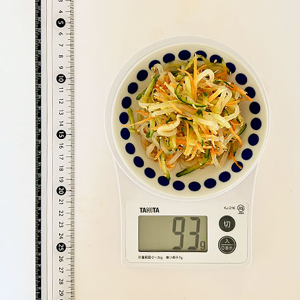 小皿1皿分のもやしとしらたきときゅうりの中華サラダ