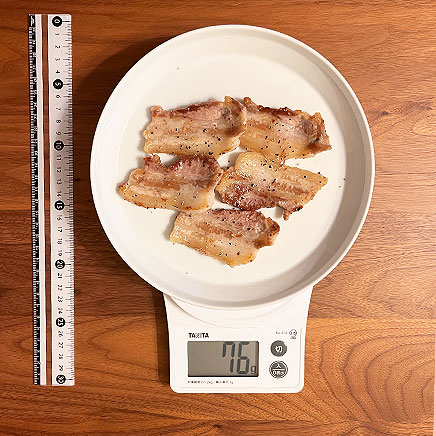 大皿1皿分の豚肉の塩コショウ焼き