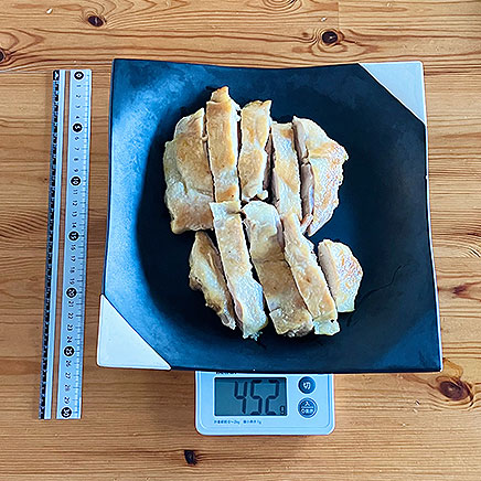 大皿１皿分の鶏肉の塩焼き