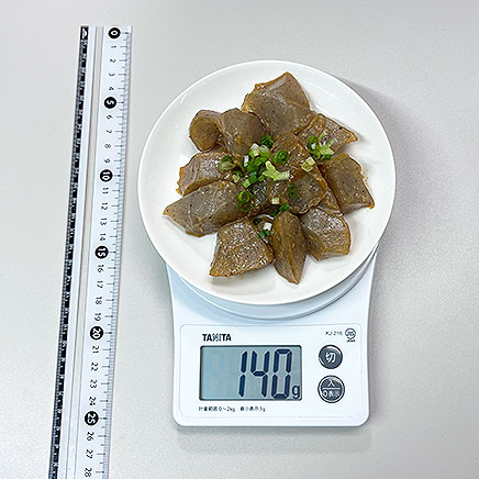 中皿1皿分のこんにゃくの味噌煮