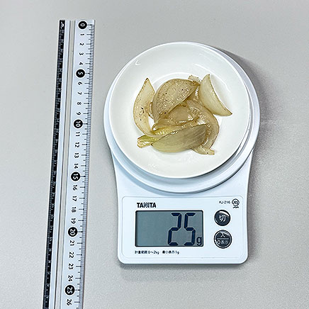 小皿1皿分の玉ねぎの素揚げ