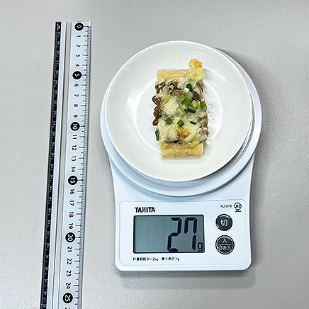 小皿1皿分の油揚げの納豆チーズ焼き