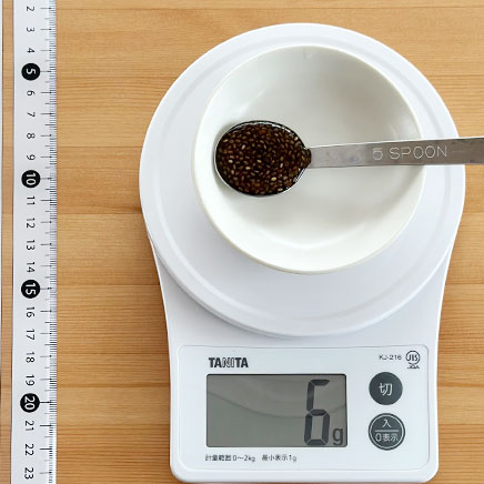 小さじ1杯分のチアシードドレッシング