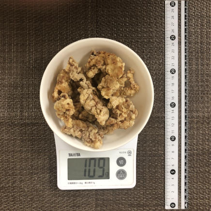 小皿1皿・1人前の豚肉の唐揚げ