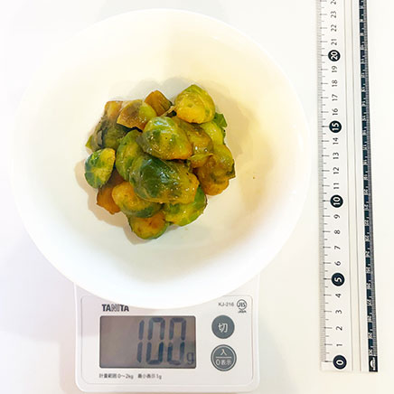 深皿（中）1皿・100g分の芽キャベツの炒め物