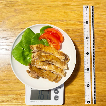 中皿1皿分の照り焼きチキンステーキ