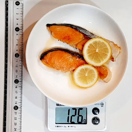 2切れ分のサーモンのポワレ