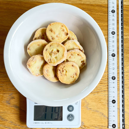 10枚分のホワイトチョコクッキー