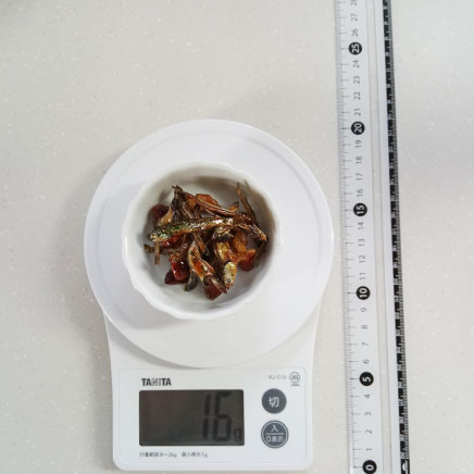 豆鉢1杯分のアーモンドの田作り