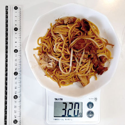 深皿1皿分のもやし焼きそば