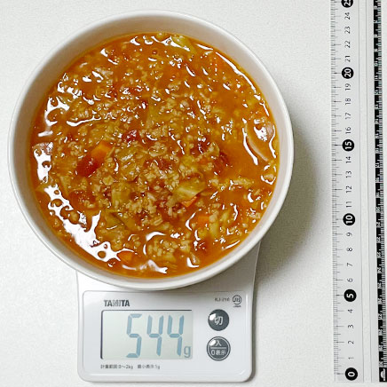 2人前のオートミールトマトスープ