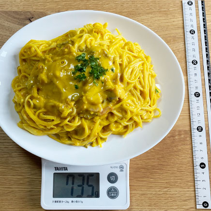 大皿1皿分のかぼちゃのクリームパスタ