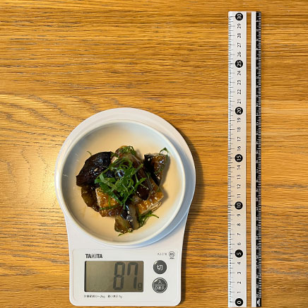 深皿（小）1皿分の厚揚げとなすの照り焼き