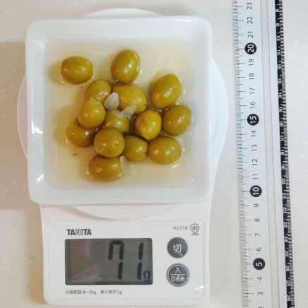 小皿1皿分のオリーブのピクルス