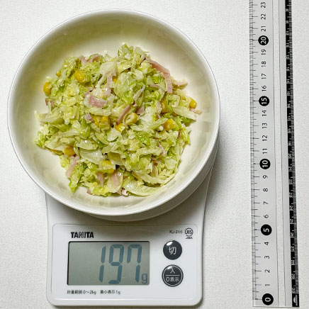 小鉢1杯分のキャベツとハムのコールスロー