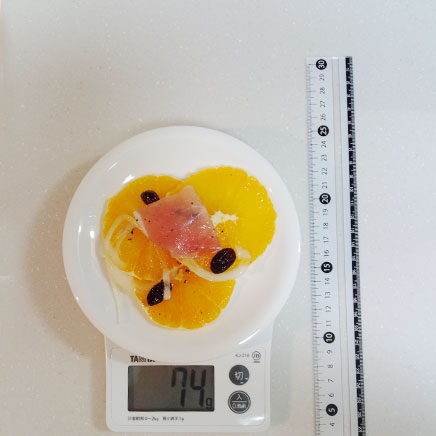 小皿1皿分のバレンシアオレンジサラダ