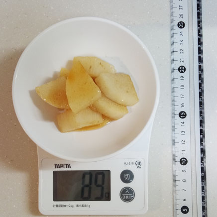 深皿(小)1皿分の自然薯の煮物