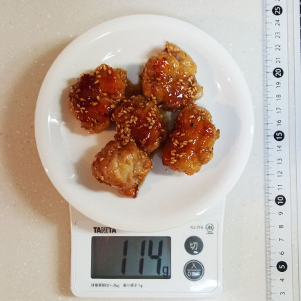 小皿1皿分の豚こま団子の甘酢あん