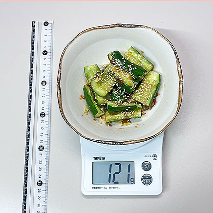 中皿1皿分のきゅうりの梅肉和え