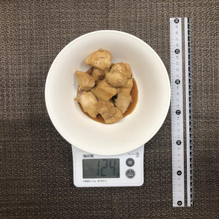 中皿1皿・1人前の鶏胸肉の甘辛煮