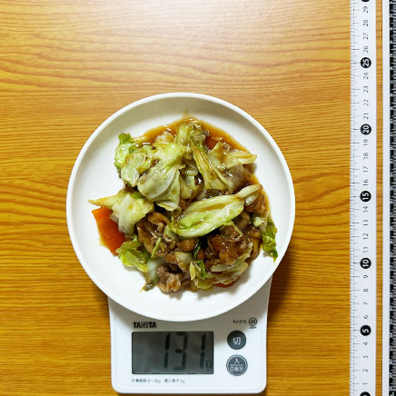 小皿1皿分のキャベツと豚肉のオイスターソース炒め