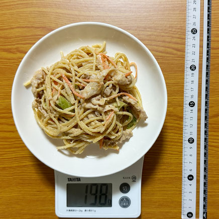 中皿1皿分の豚しゃぶのパスタサラダ