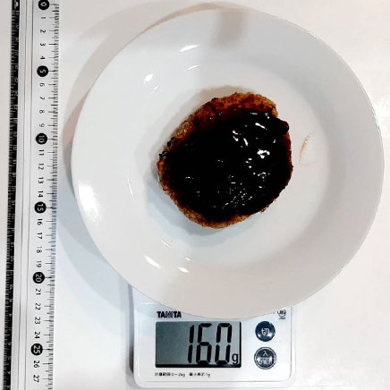 1個分の豚ひき肉と豆腐のハンバーグ