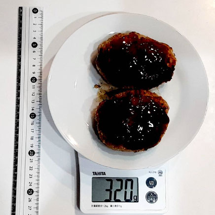 2個分の豚ひき肉と豆腐のハンバーグ