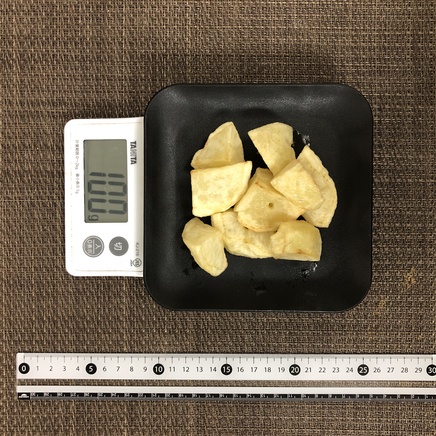 100g分のじゃがいもの素揚げ