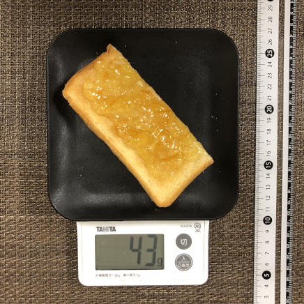 1/2枚分のマーマレードトースト