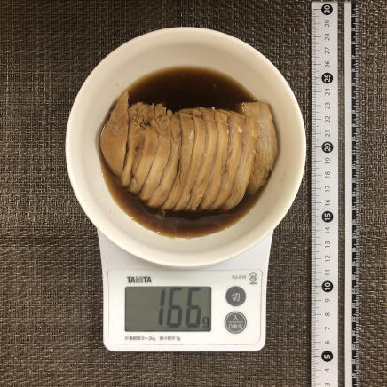 中皿1皿・1人前の鶏胸肉のチャーシュー