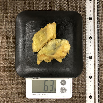 切り身1/2切れ分の鮭の天ぷら