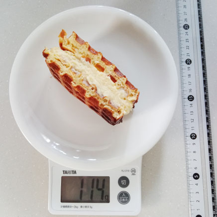 9×9センチの型1枚分のカスタードワッフル