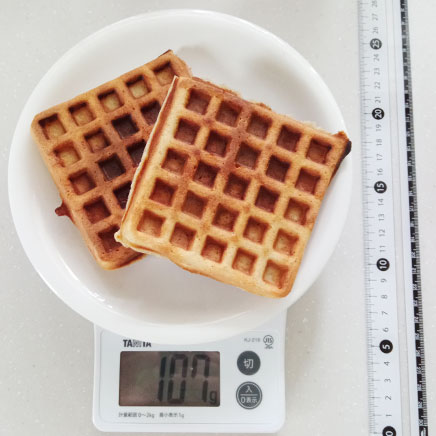 9×9cm型2枚分のシナモンワッフル