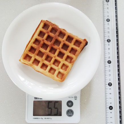 9×9cm型1枚分のシナモンワッフル