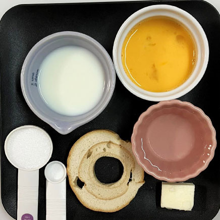 1個分の車麩のフレンチトーストの材料(車麩、水、卵、牛乳、砂糖、塩、バター)