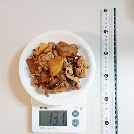 小皿1皿分の豚肉と大根の炒め物