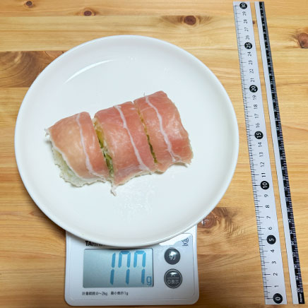 3/6カット分の生ハムロール寿司