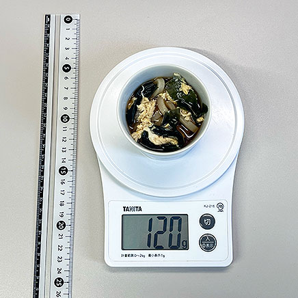 小椀1杯分のわかめと卵のうどん