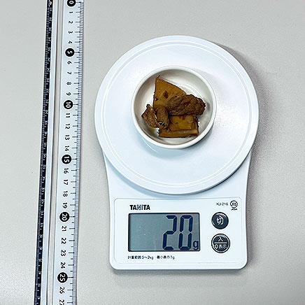 豆皿1皿分のたけのこと油揚げの煮物