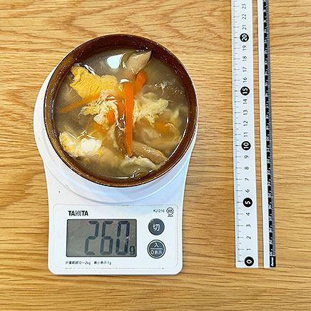 汁椀1杯分のひらたけと卵の中華スープ