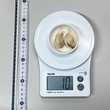 2片分のにんにくの素揚げ